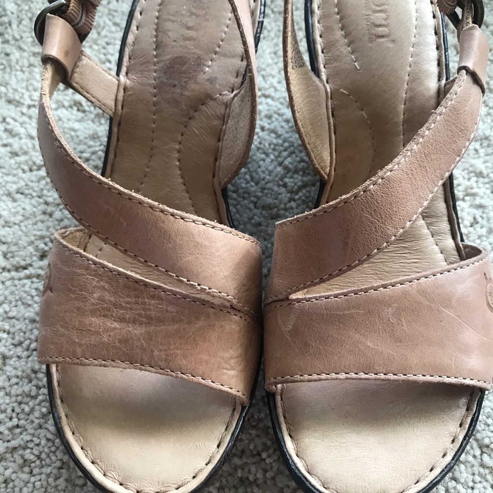 Born size 6 wedges